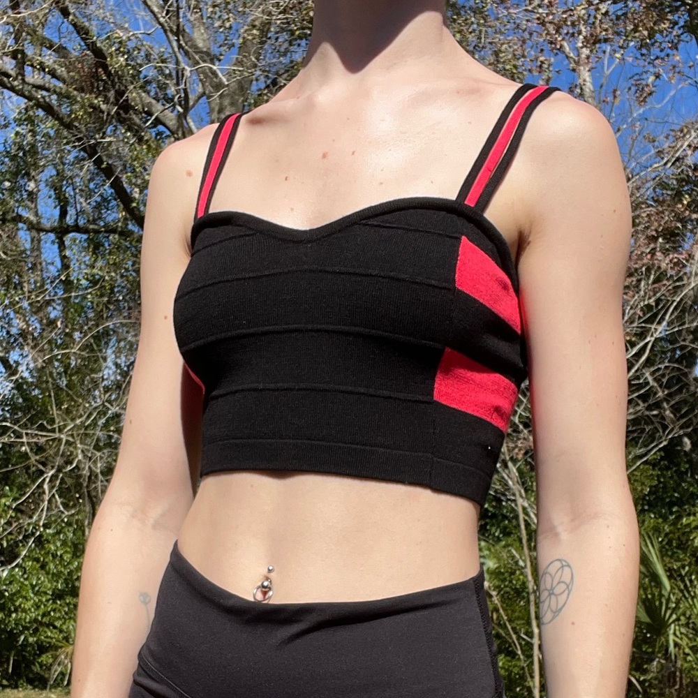 5/$20🛎️ Bebe Knit Crop Top